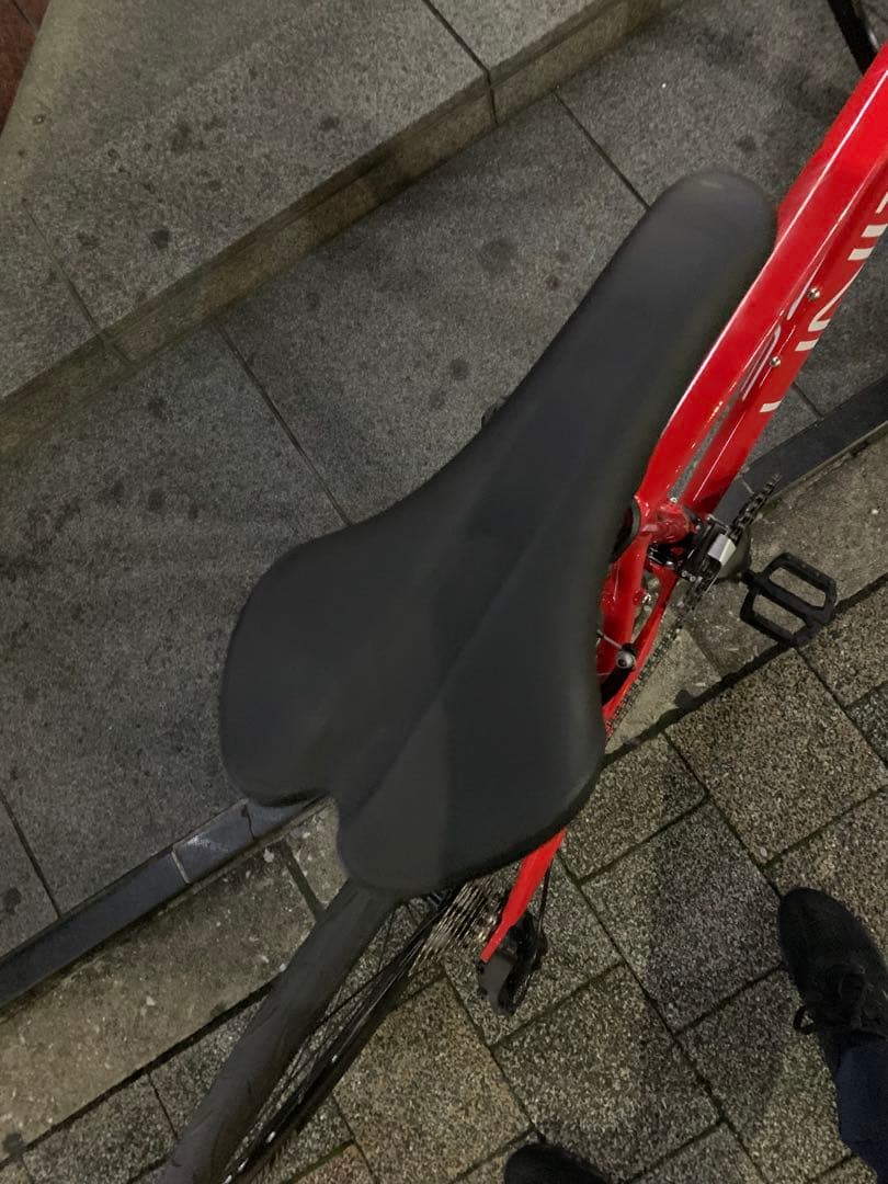 UNIZEレッド スポーツバイク