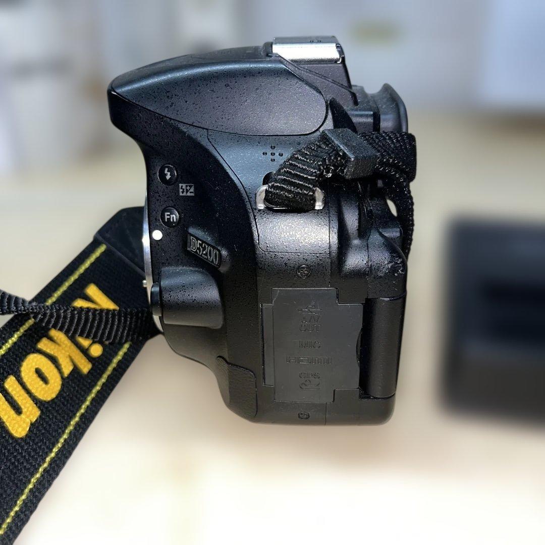デジタルカメラ Nikon D5200