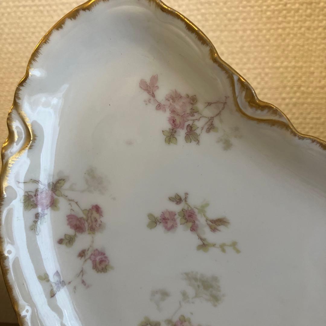 フランスアンティーク　アヴィランド　薔薇柄クレセント皿