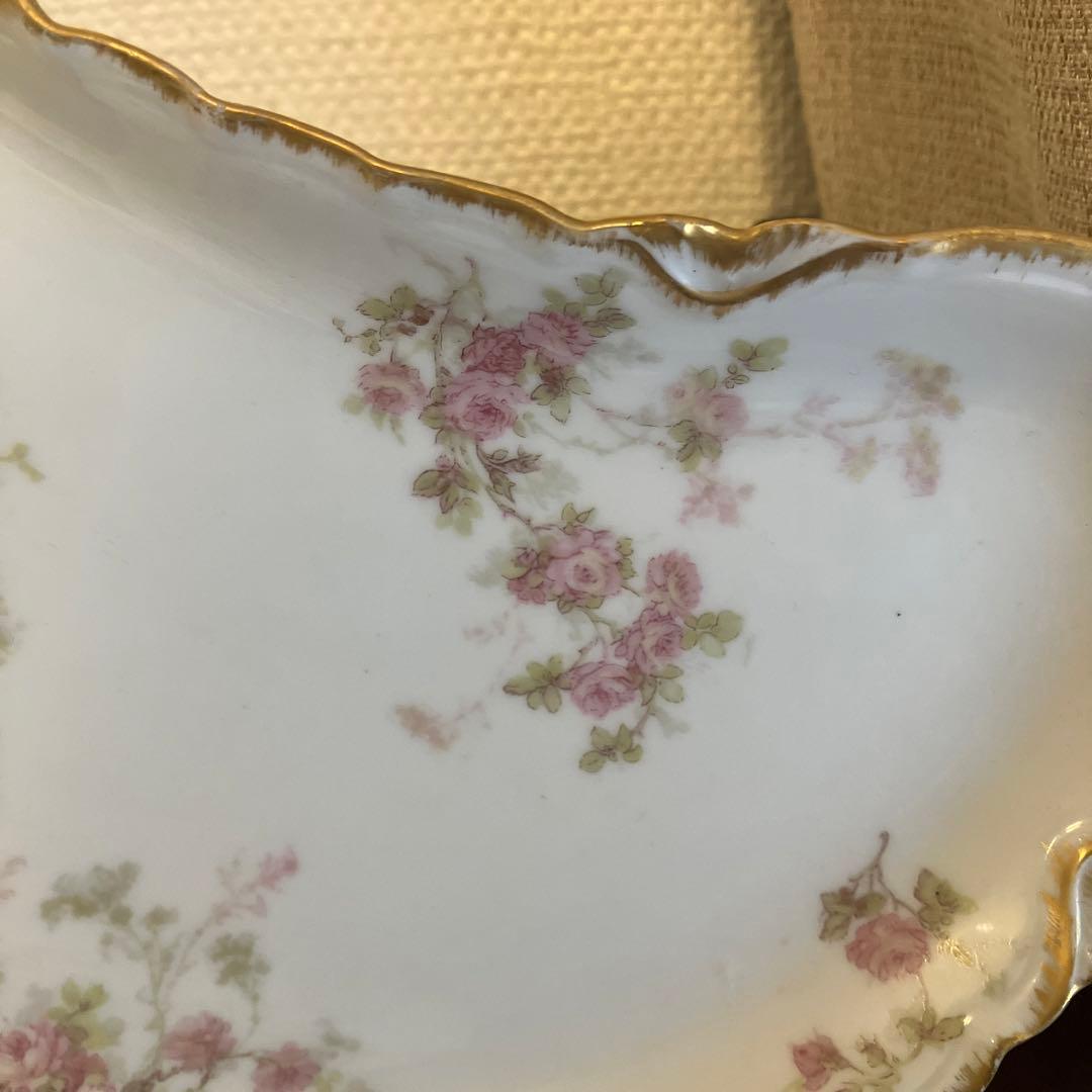 フランスアンティーク　アヴィランド　薔薇柄クレセント皿