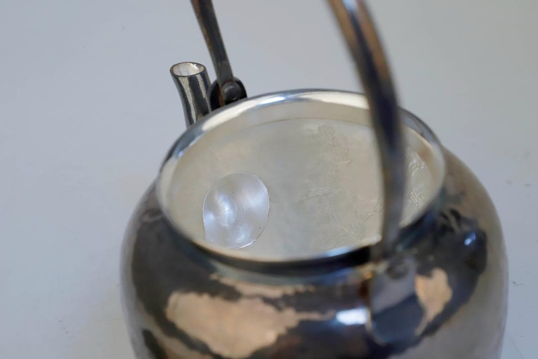 純銀製 竹梅牡丹彫 玉石湯沸 銀瓶 煎茶道具