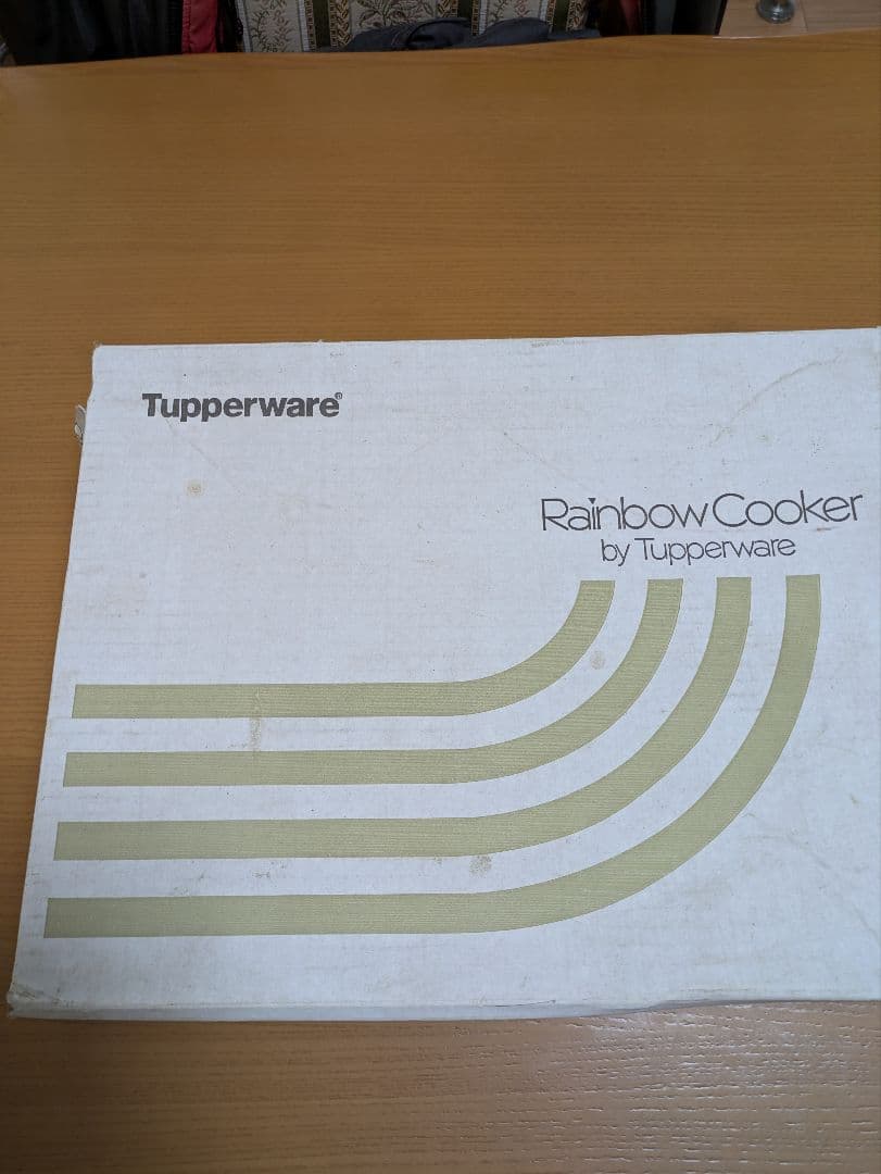 タッパーウェア、レインボークッカー。