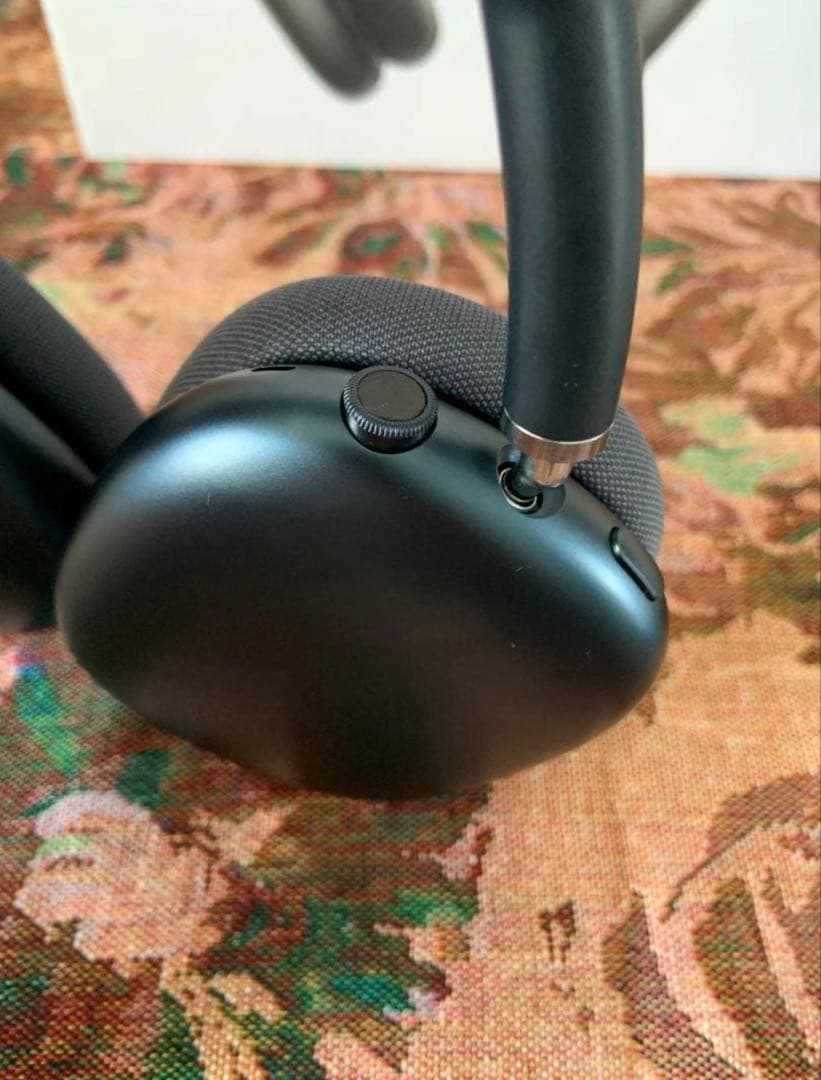 munchAirPods Max ミッドナイト Model