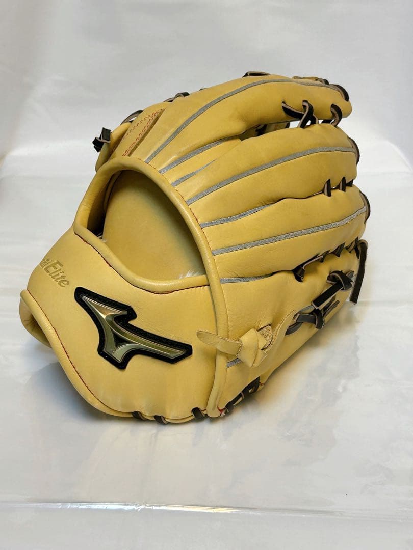★ほぼ新品!!★ 外野用 グローブ 左投げ用 ミズノ グローバルエリート