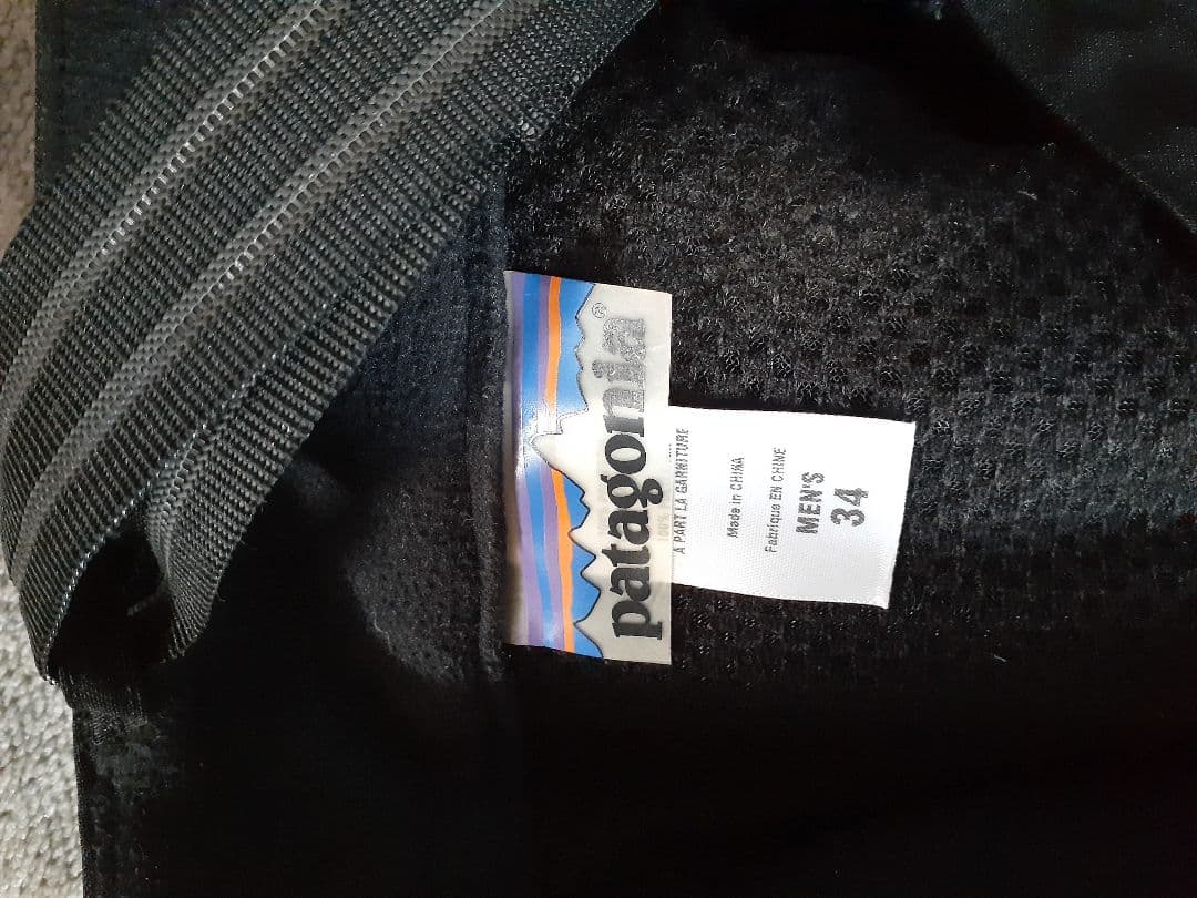 パタゴニア、バックカントリー用雪山パンツに。サイド両開き。ほとんど未使用です。