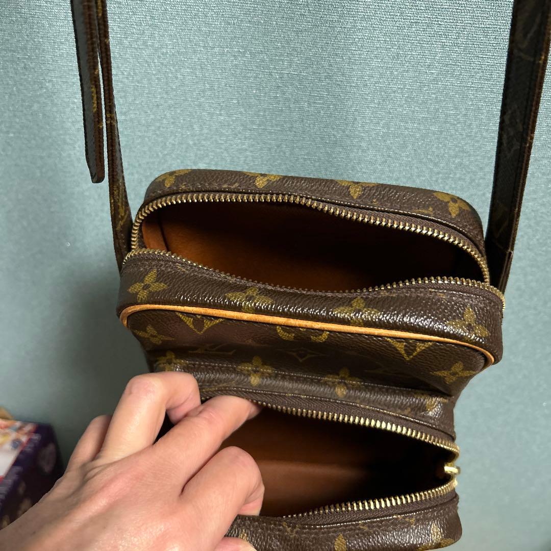 Louis Vuitton モノグラム ショルダーバッグ　アマゾン　斜め掛け