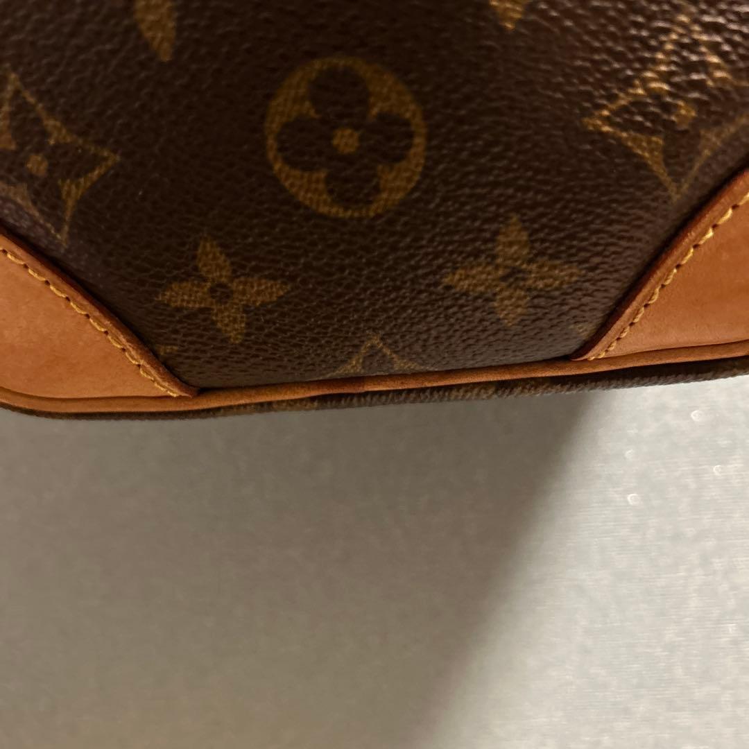 Louis Vuitton モノグラム ショルダーバッグ　アマゾン　斜め掛け