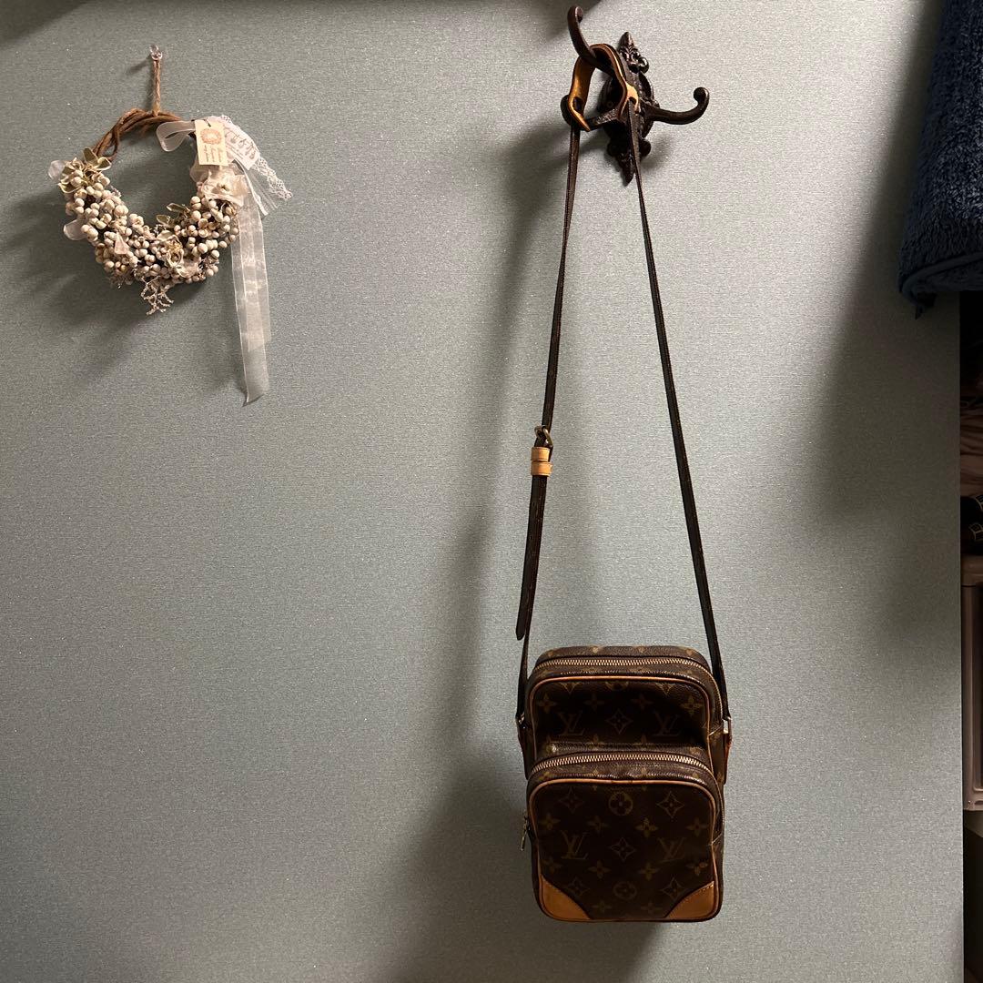 Louis Vuitton モノグラム ショルダーバッグ　アマゾン　斜め掛け