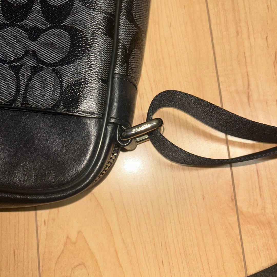 COACH ブラック モノグラム ショルダーバッグ