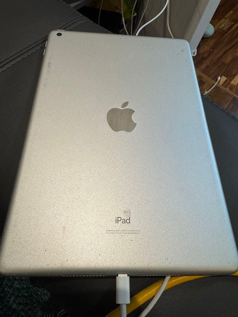 iPad (第8世代) Wi-Fi 32GB シルバー