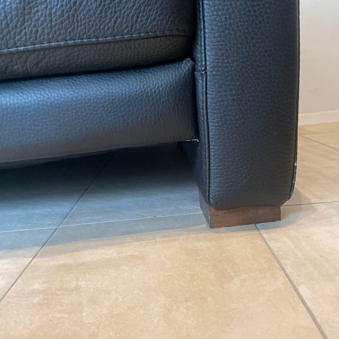 IDC大塚家具 LSシリーズ　黒レザー2人掛けソファ