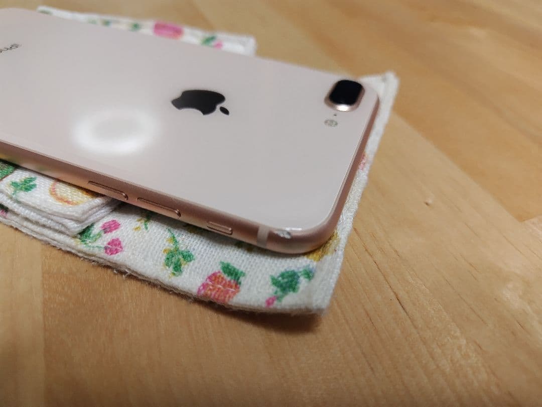 iPhone 8 Plus ゴールド 256GB SIMフリー