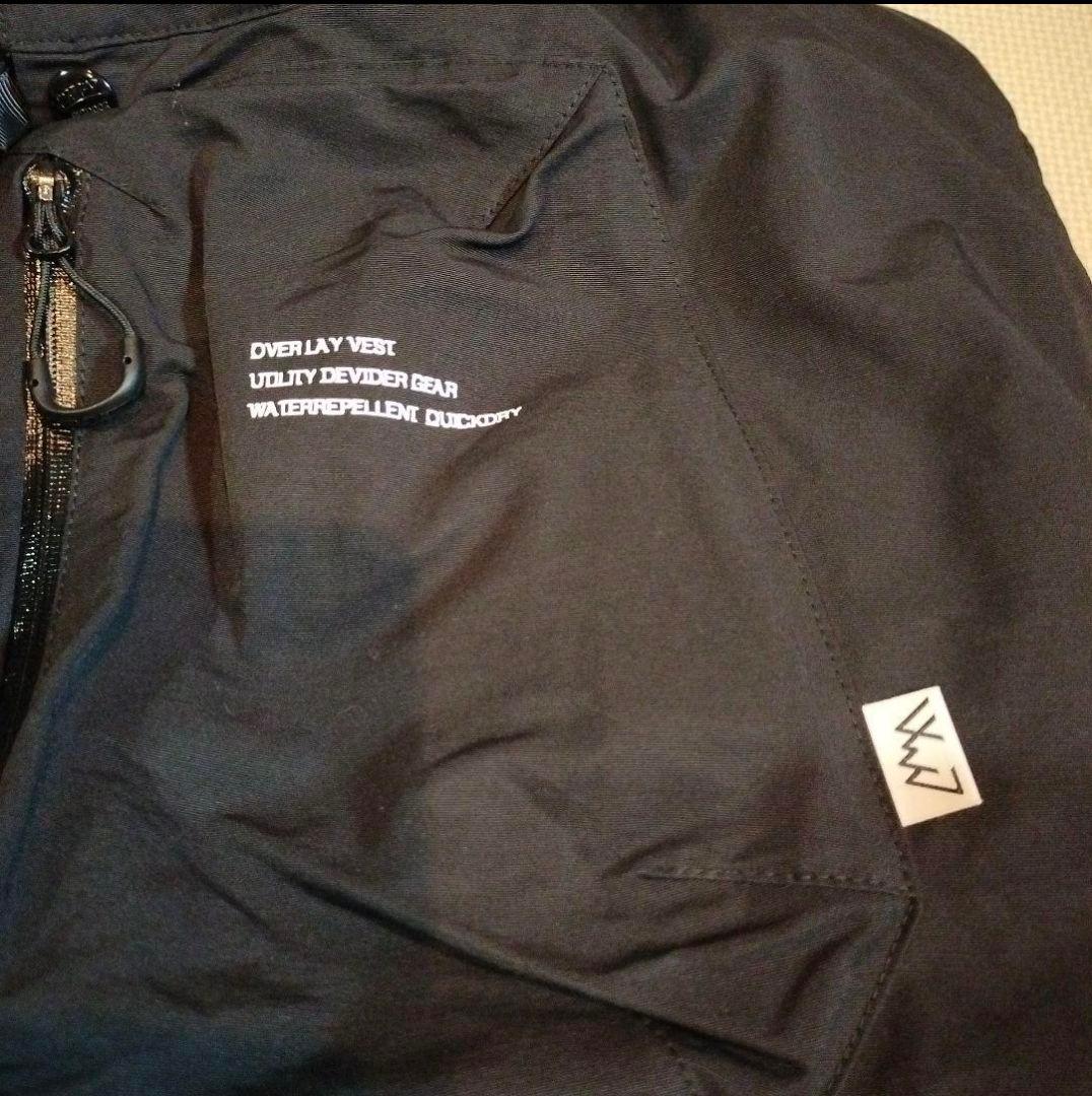 CMF コンフィー ダウンベスト