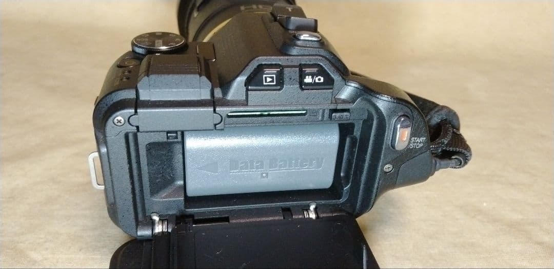 JVC GC-YJ40 ビデオカメラ ジャンク扱い