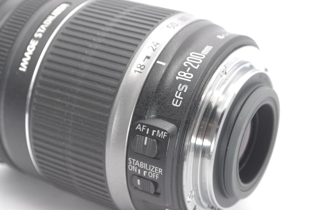 ✨Canon EF-S 18-200mm IS✨美品✨望遠レンズ✨手ぶれ補正✨