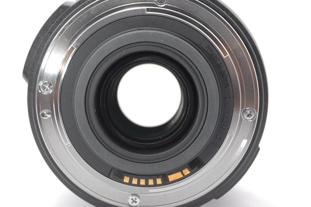 ✨Canon EF-S 18-200mm IS✨美品✨望遠レンズ✨手ぶれ補正✨