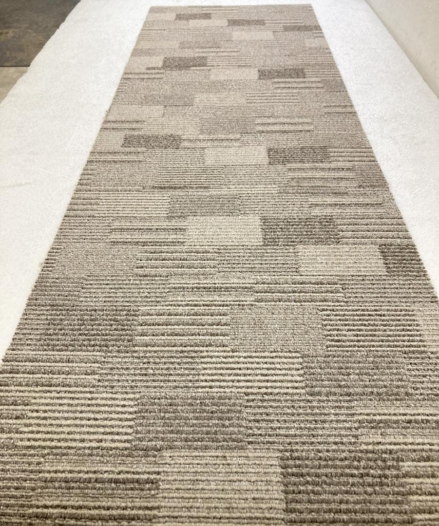 シロ♪　タイルカーペット　３６枚 新品・未使用　国内メーカー