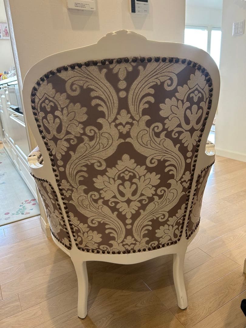 【値下げ】ロココ調　1人用ソファー　アンティーク　ピンクダマスク　椅子　北欧風