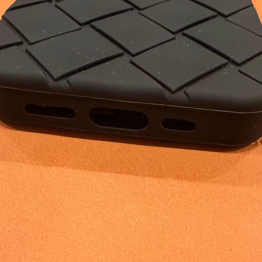 Bottega Veneta ボッテガヴェネタ　iPhone14pro ケース