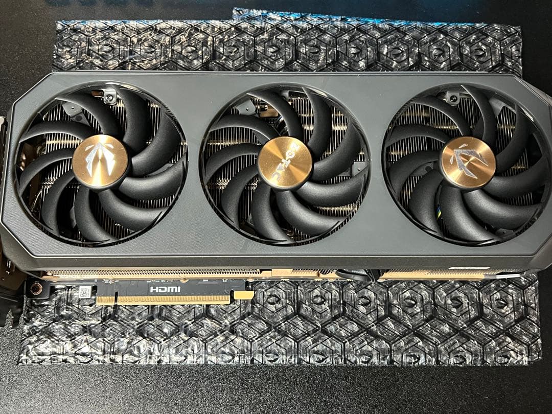 グラフィックボード・グラボ・ビデオカード ZOTAC RTX 5090 AMP Extreme INFINITY