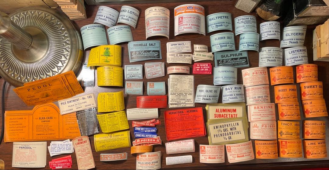 海外　ファーマシーラベル　75種各一枚計75枚　➕薬袋一枚　✖️3ラベル