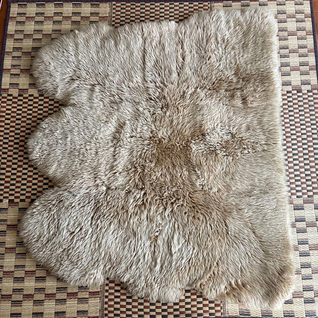 ムートンラグ ベージュ 約165cm x 140cm