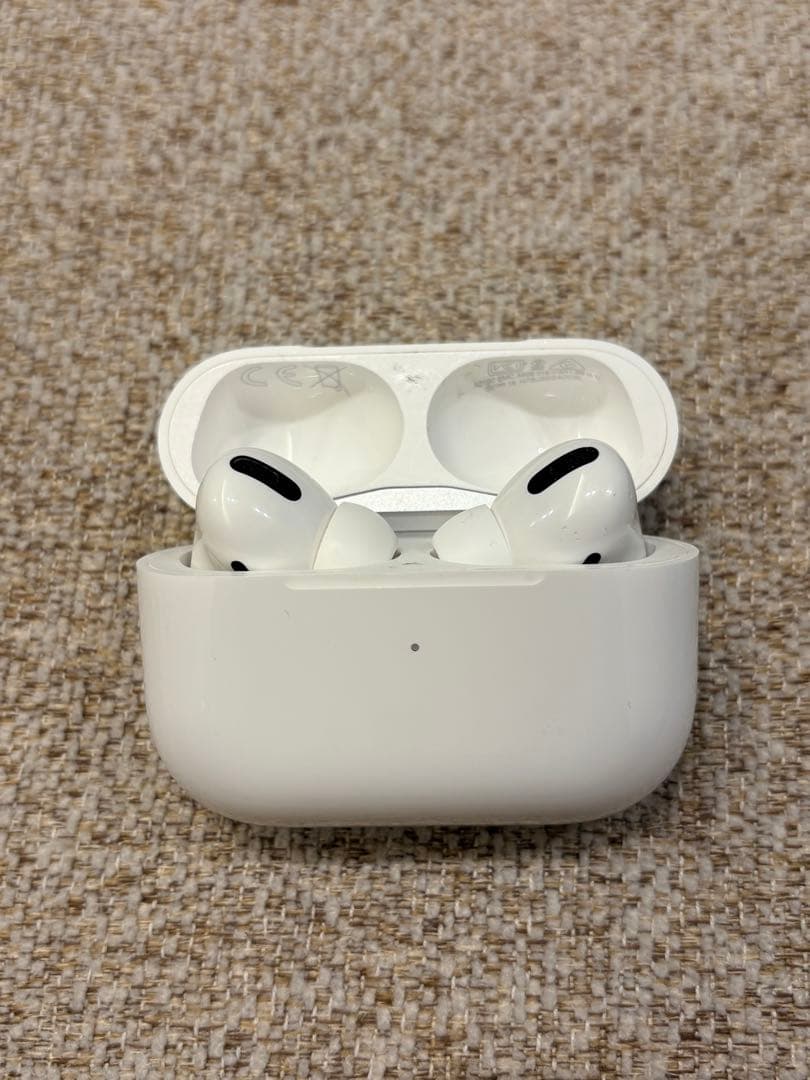 AirPods Pro 初代　本体 ホワイト