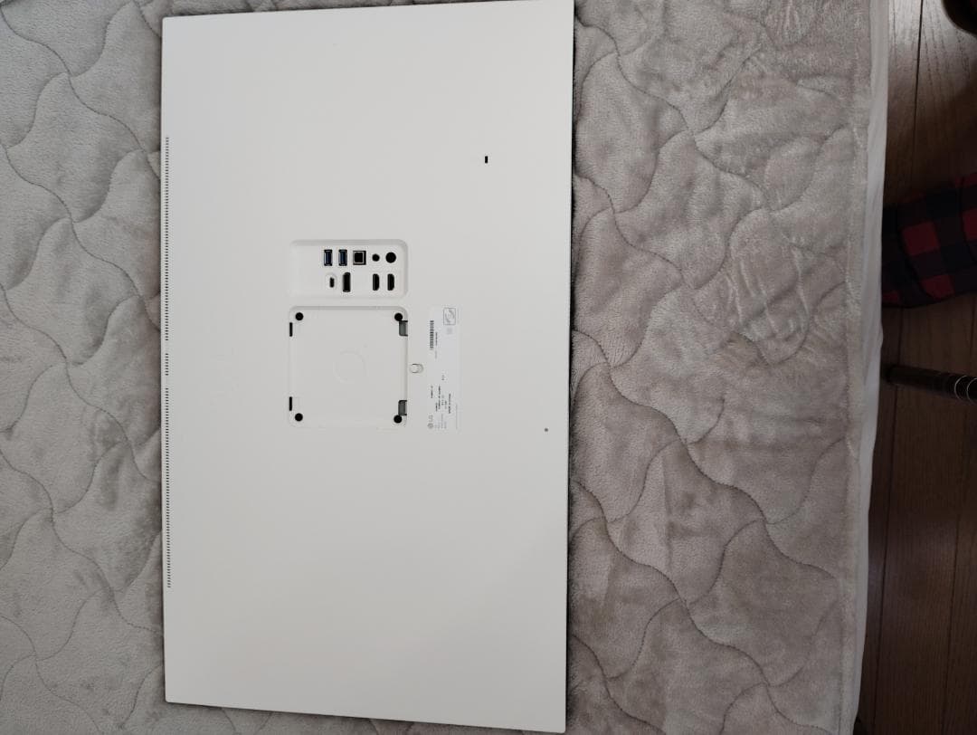 32UQ850V-W コントラスト比2000:1 31.5インチ4K IPS