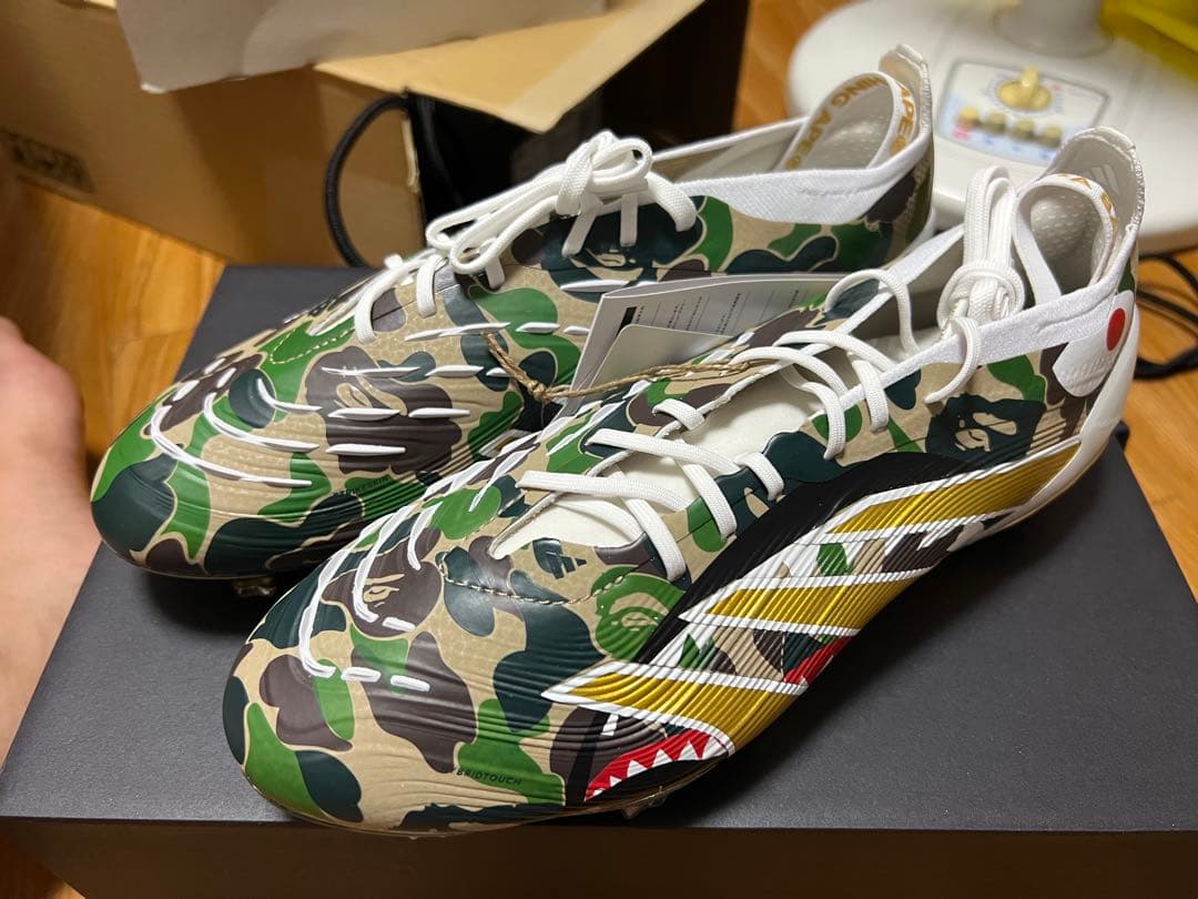 迷彩 ゴールド スパイクシューズ