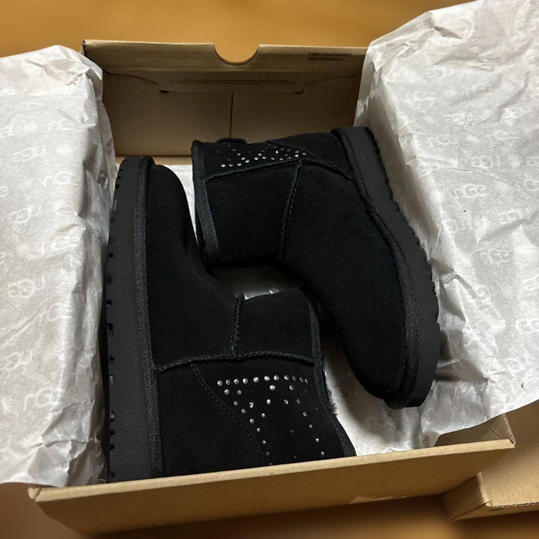 ミーハー UGG ブラック ムートンブーツ ストーン