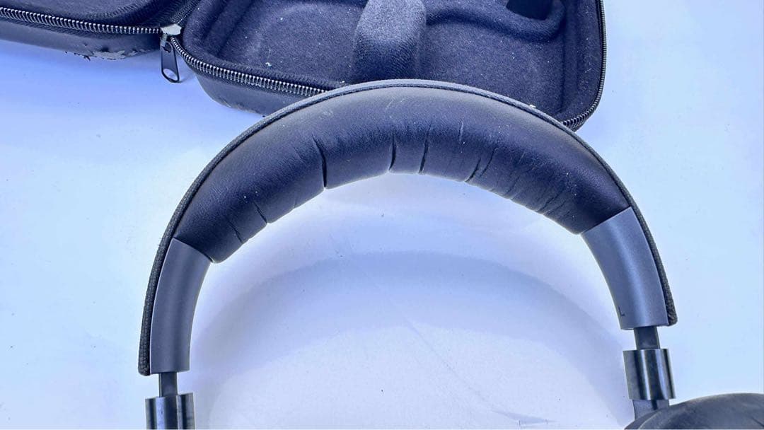 Bowers & Wilkins PX ワイヤレスヘッドホン