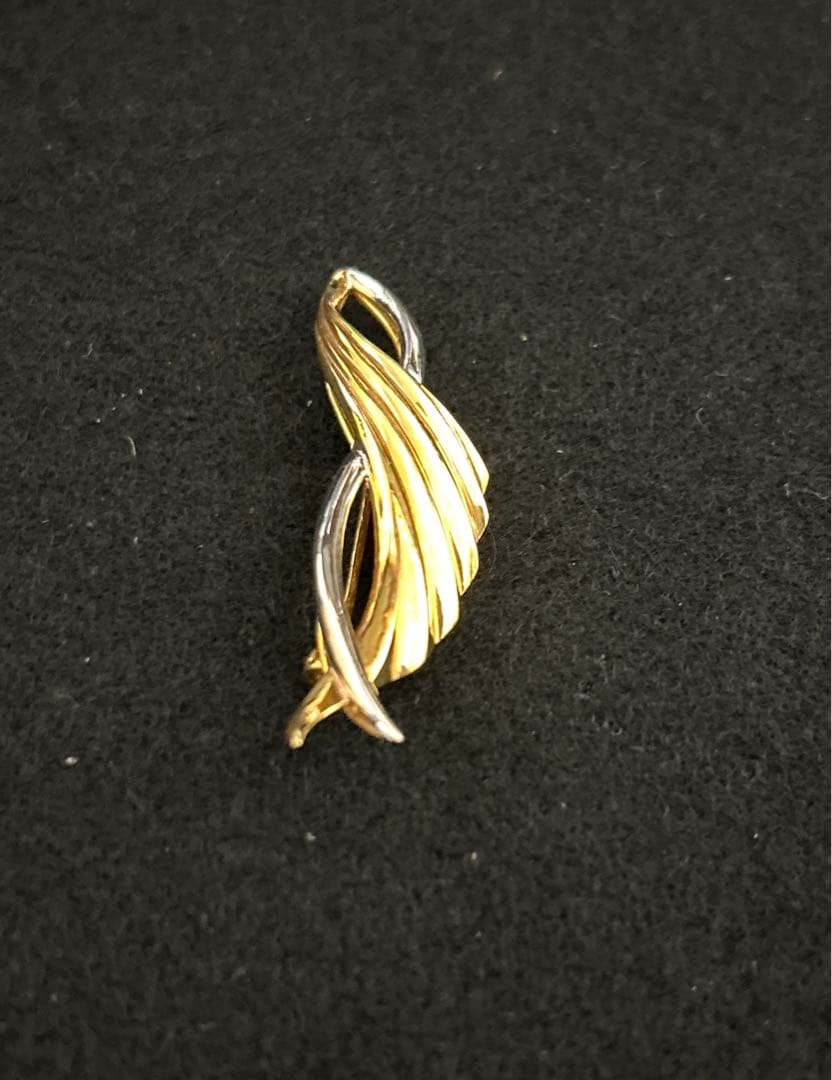 20金　デザインブローチ　美品