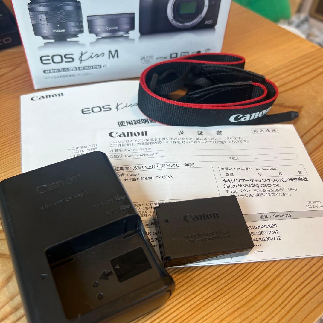 【美品】Canon／EOS Kiss M（ブラック）