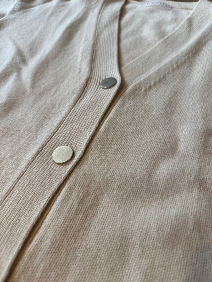 美品　conte コンテ　カーディガン　辺見えみり　メタルボタン