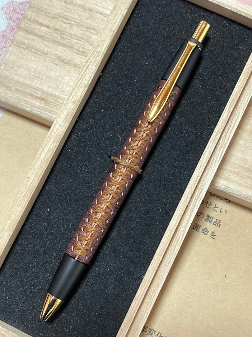 シックザール Schicksal 特上ヌメ革節目模様 シャーペン 革軸ペン