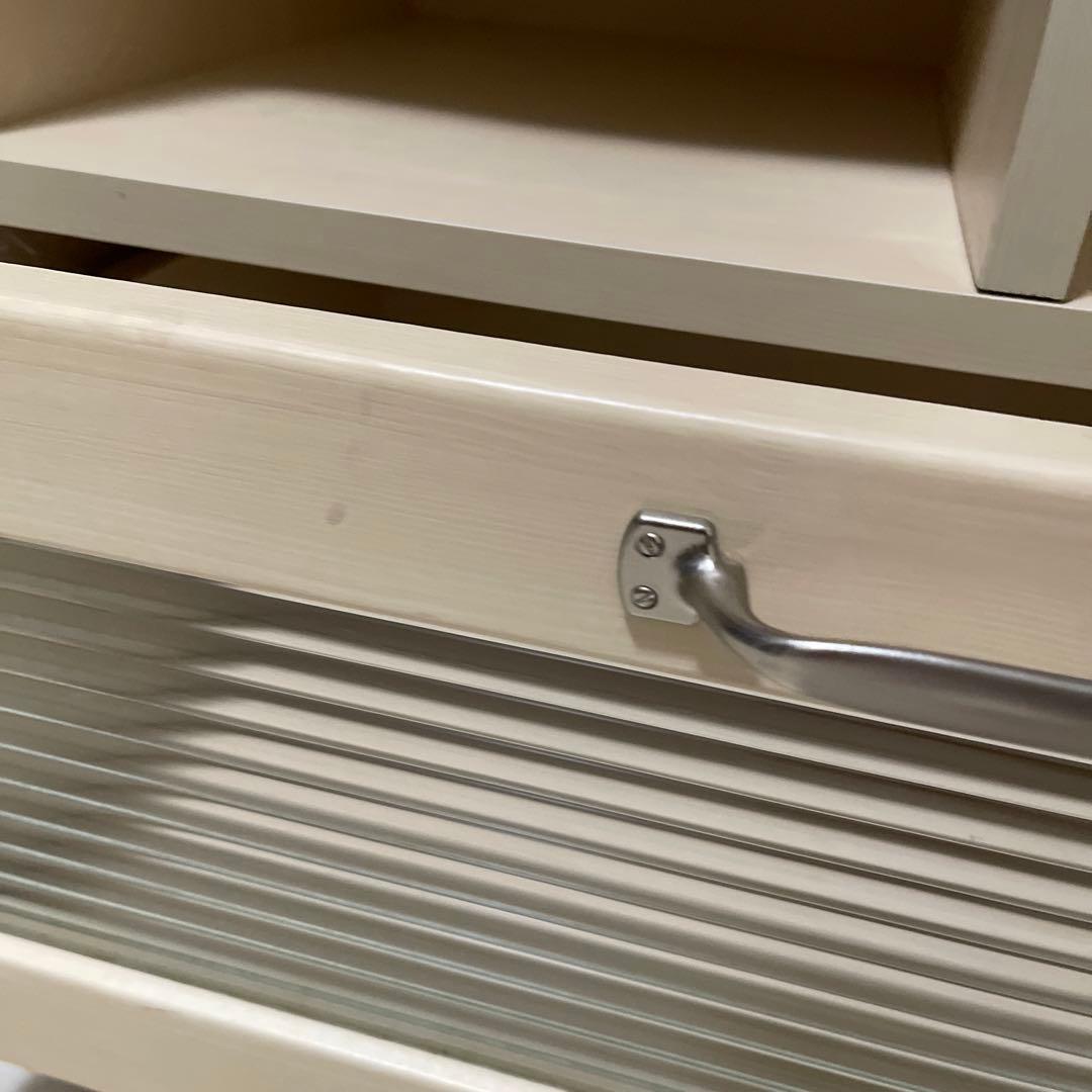 引き取り限定　引き出し付き本棚　キャビネット