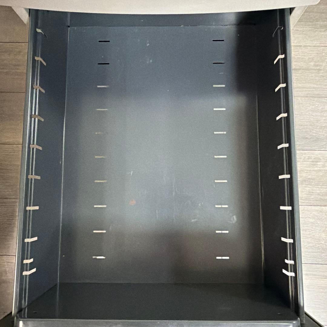 イトーキ　インワゴン　鍵付き　キャスター付き　CZ-046MACSN-WE