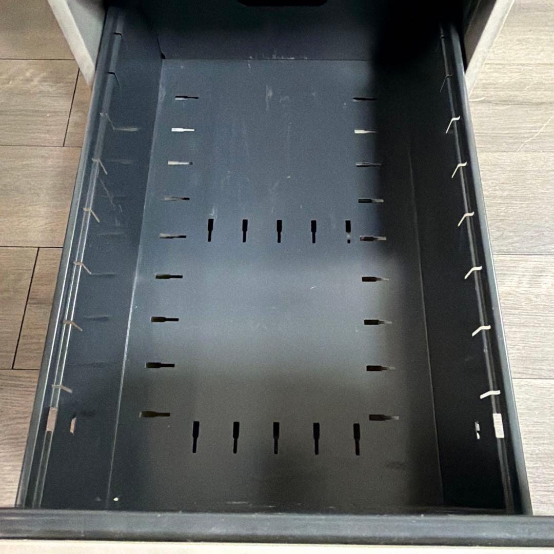 イトーキ　インワゴン　鍵付き　キャスター付き　CZ-046MACSN-WE