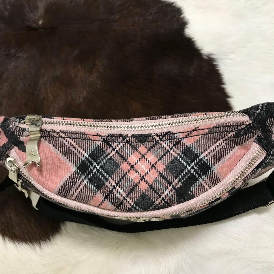 未使用美品！イタリア製 Vivienne Westwood ウエストポーチピンク