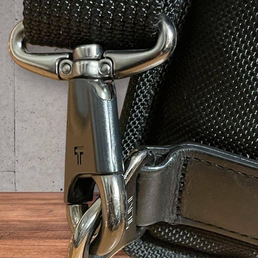 TUMI トゥミ BODY BAG 22118DH ブラック 廃盤品 超レア