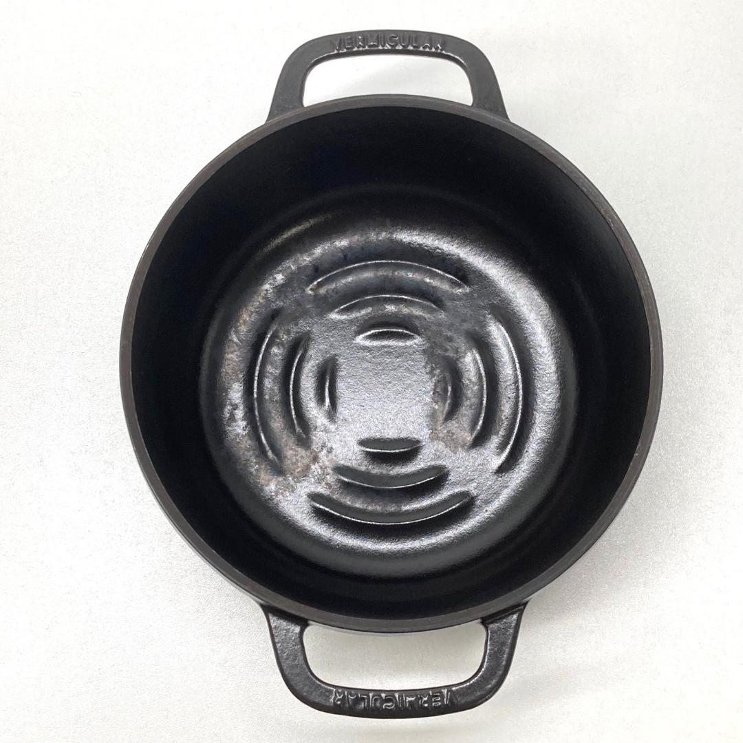 美品　VERMICULAR バーミキュラ　鋳物ホーロー鍋　オーブンポット2