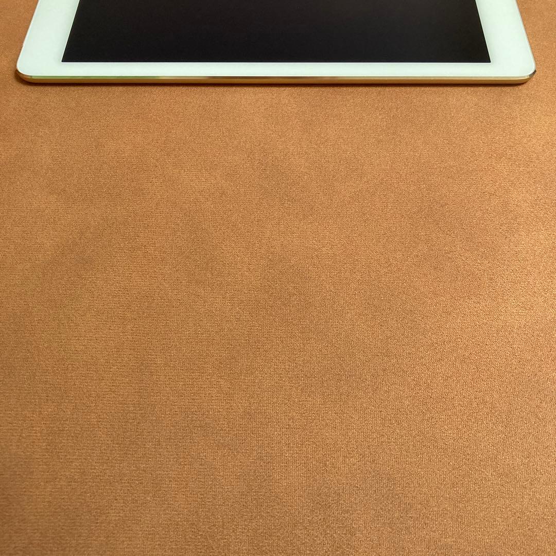 106 iPad Air2 第2世代 32GB au