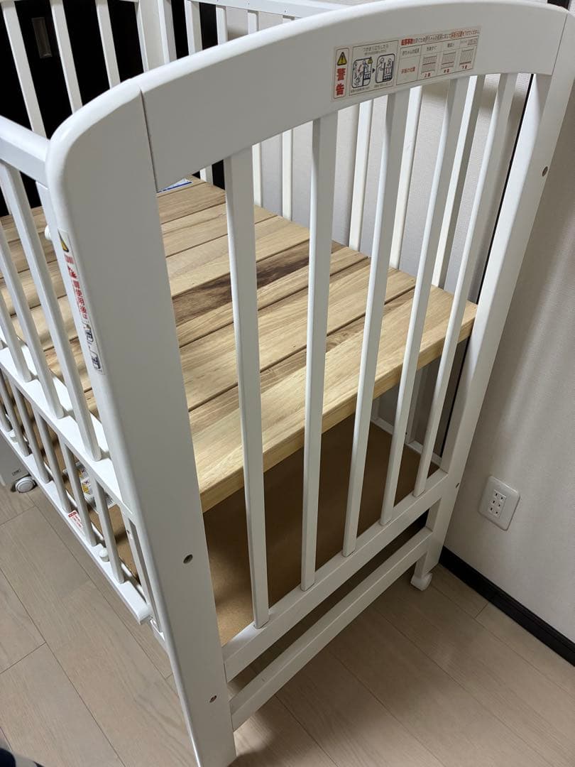 カトージ　ハイポジションミニベッド アーチ（ホワイト）　直接受け取り