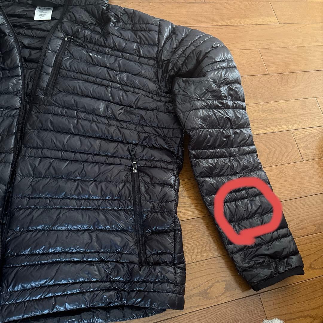 パタゴニアダウンパーカー黒　サイズＬ