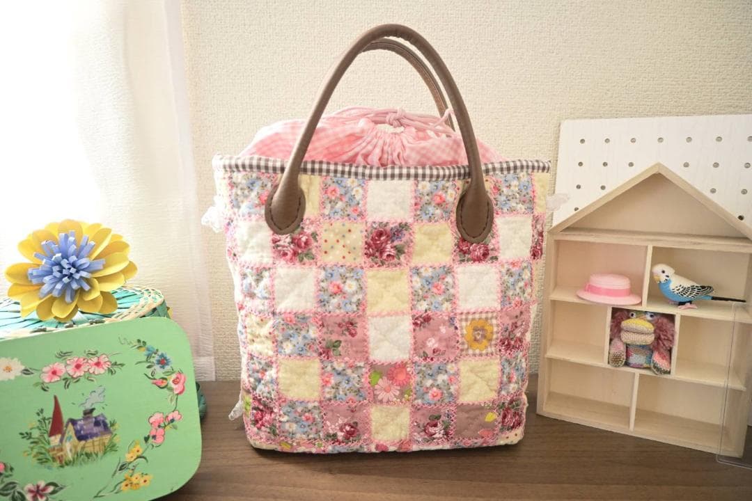 刺繍のパッチワークキルトトートバッグ