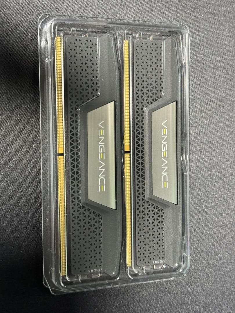 メモリー VENGEANCE16GB (2x8GB) DDR5 5200MT/s