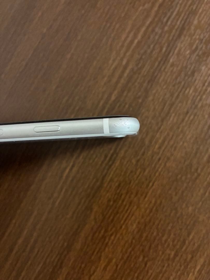 iPhone SE2 第2世代　128GB SIMフリー