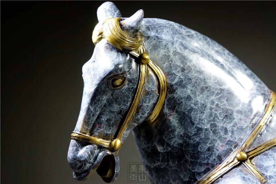 銅細工 大迫力唐馬高彫 無銘 開運置物 極上質 高さ約27cm 重さ約4.4kg