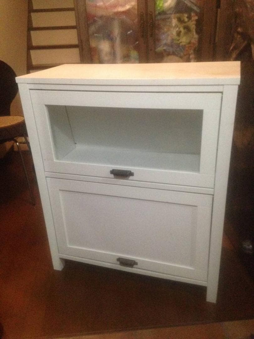 保健室にあったような白いキャビネット昭家具チェスト収納棚ラック白ホワイトガラス扉