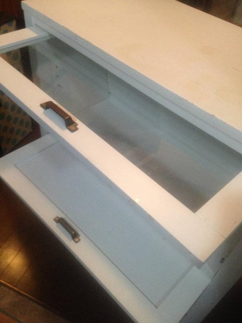 保健室にあったような白いキャビネット昭家具チェスト収納棚ラック白ホワイトガラス扉